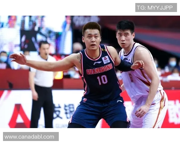 瓦科梅开二度助力山东泰山逆转胜利展现强大团队凝聚力