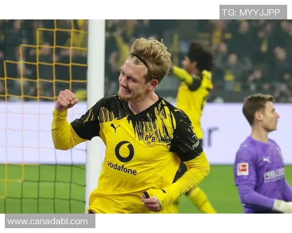 多特蒙德队员在德甲赛季中的传球表现分析与数据统计 多特蒙德队员在德甲赛季中的传球表现分析与数据统计