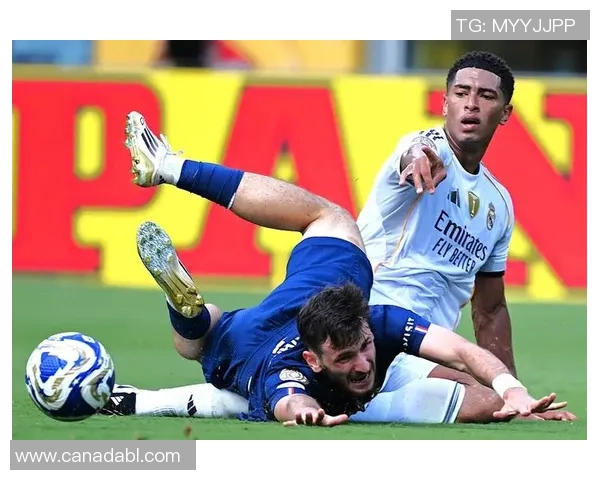 巴黎圣日耳曼逆转曼联，晋级决赛！